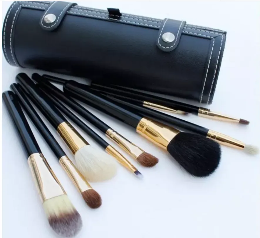 9Pcs Set Kit Makeup Brushes سفر الجمال المهنية الخشب مقبض مؤسسة الشفاه ماكياج فرشاة التجميل مع حامل كأس القضية