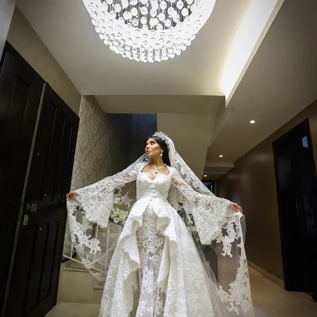 Sexy Abrir vestido de noiva querida Com overskirt Beads Lace apliques de manga comprida Dubai nupcial Vestido Glamorous Tulle Mermaid Dresse casamento