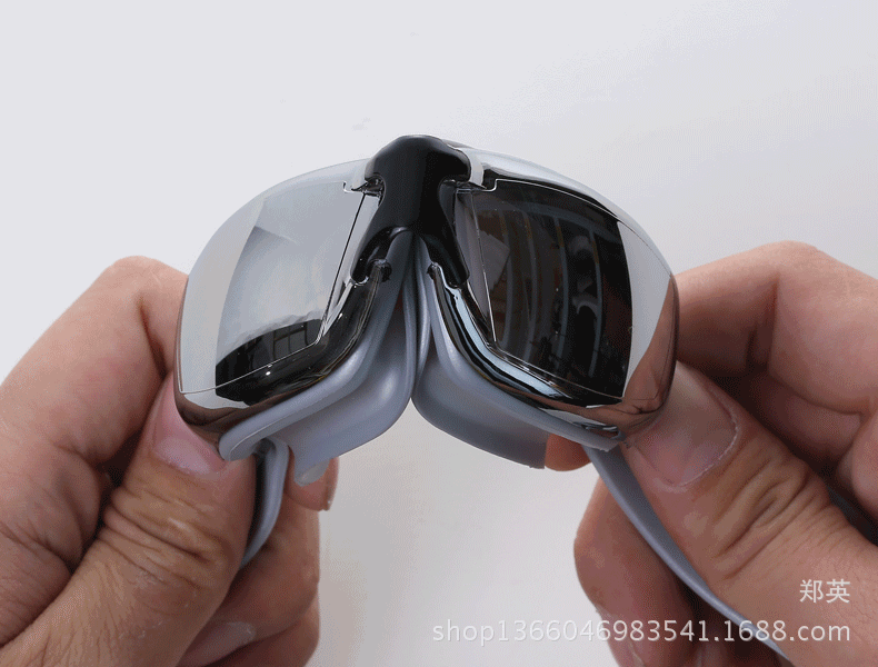 2018 Brand New Men Women Googles Anti Fog UV Protection Swimming Goggles Professional