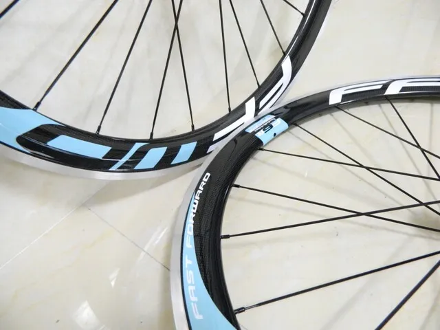 Roue velo sales route alu legere
