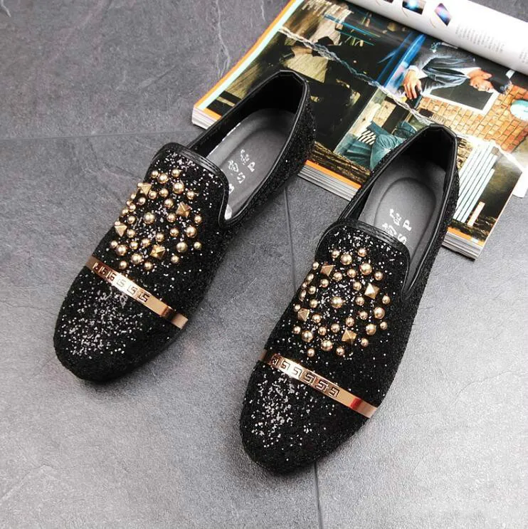 Men s Slip On Dandelion Spikes Flat Leather Loafers Dress Shoes Rhinestone Fashion Pointed Toe Casual Shoes in Black