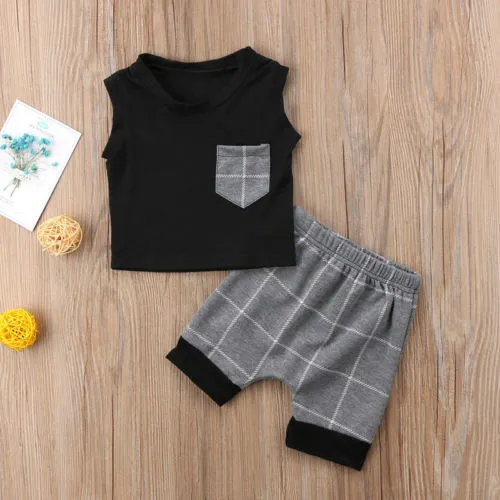 2018 Sommer-Baby-Kleidung, ärmelloses schwarzes Oberteil mit Tasche + Shorts, 2 Stück, lässige Jungen-Outfits, Kleinkind-Kleidung, Kinderkleidung für Jungen von 0–5 Jahren