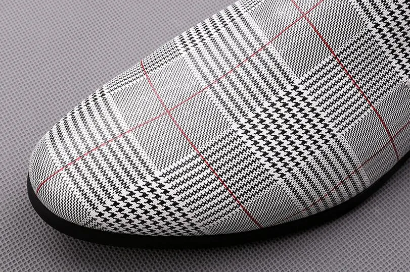 Designer di marca da uomo scarpe casual a quadretti appartamenti lussuosi fatti a mano mocassini alla moda da uomo 1N30