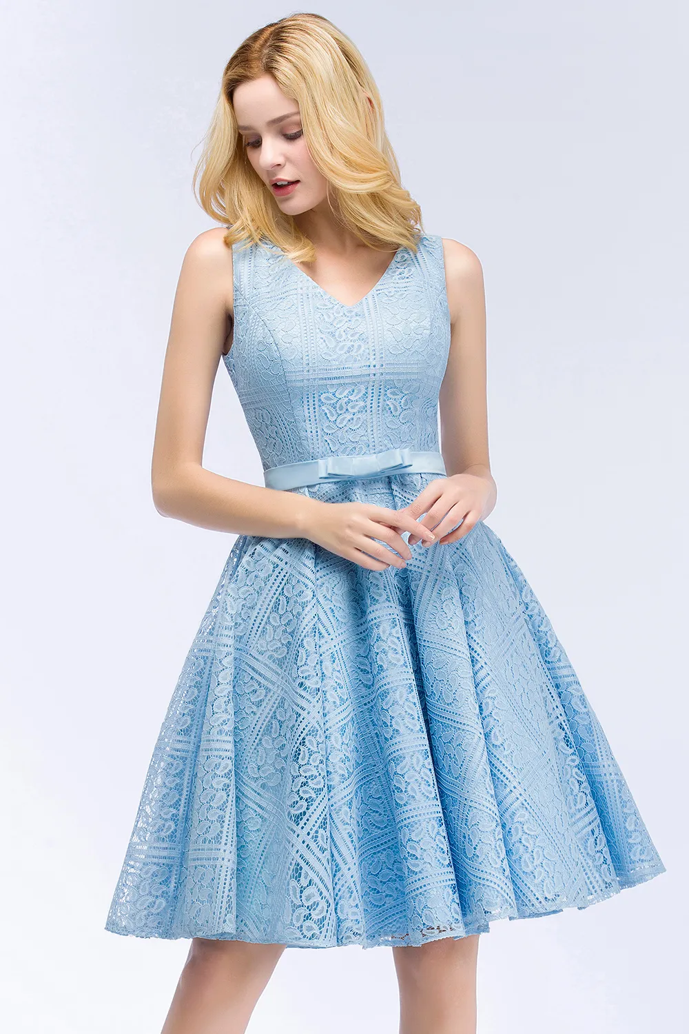 Light Sky Blue Lace Homecoming Dresses V Neck Short A Line Formal Party Cocktial Prom Dresses CPS916