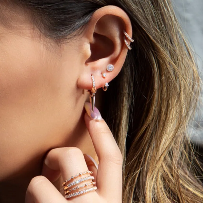2018 top sale tiny spike hoop girl earrings with cz paved in rhoidum gold sliver women fashion wedding engagement hoop earrings