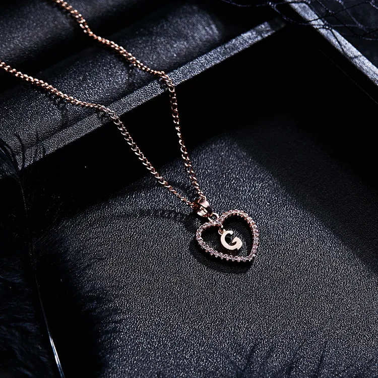 Collana a forma di cuore in cristallo con strass di nuovo stile