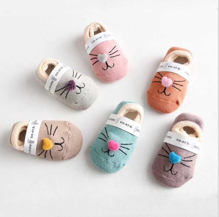 Schattige baby sokken kat cartoon baby cadeau kind indoor vloer sock non-slip dik voor jongens meisjes calcetines babykleding 0-2 jaar 12 kleuren