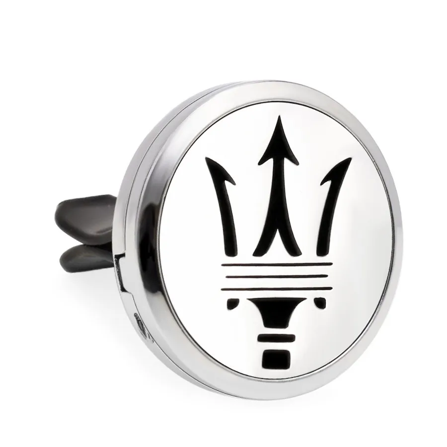 Sıcak satış araba logosu Uçucu Yağ Araba Difüzör Madalyon hava Taze Havalandırma Klip Kolye Parfüm madalyon Manyetik Rastgele 10 Pedleri serbestçe