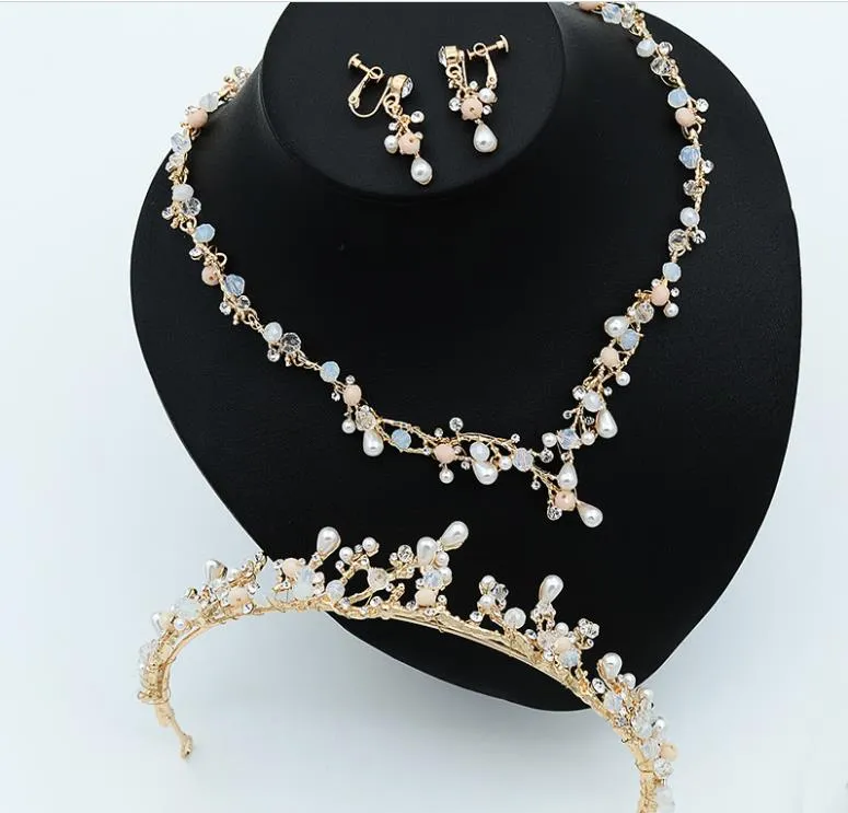 Свадебные украшения три набора ручной работы корона жемчужное ожерелье серьги Новые аксессуары для головных уборов золотая дрель
