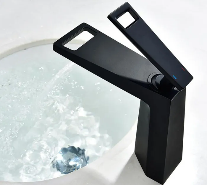 Rubinetto lavabo da piano bagno Rubinetto bagno Ottone colore nero opaco Placcato nero Maniglia singola Miscelatore acqua fredda CALDA BL777