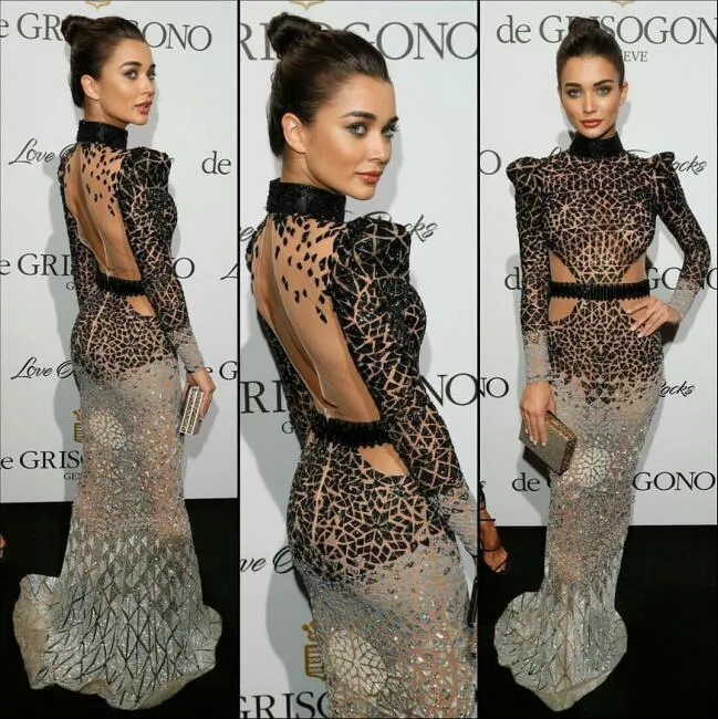 Wieczorna sukienka Yousef Aljasmi Kim Kardashian Long Sleee High Collar Loss Loss Almoda Gianninaazar Zuhlair Murad Ziadnakadad