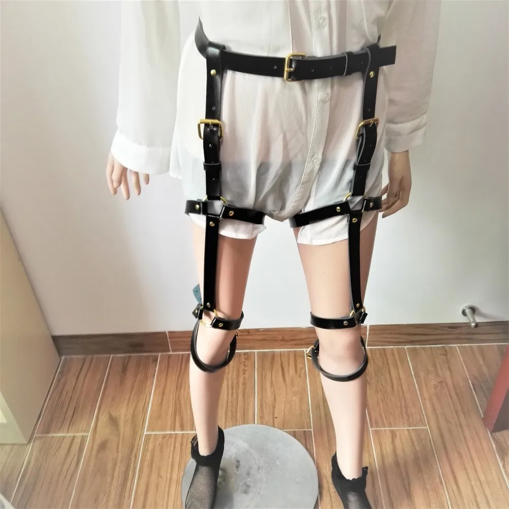 Kvinnor handgjorda läder punk sexig sele body bondage rem gyllene metall garter ben ring två rader suspender midjebälte smal kropp