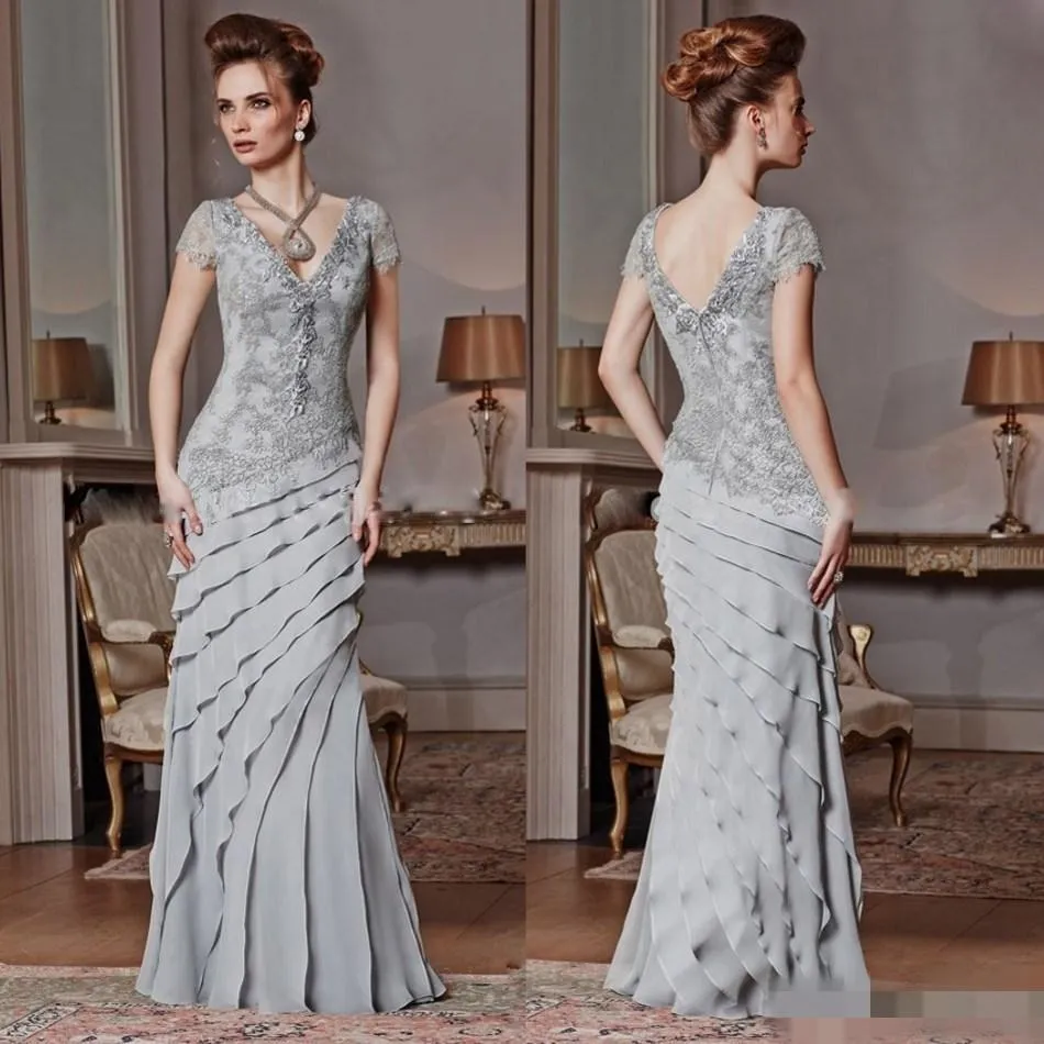 Elegante silberne Kleider für die Brautmutter, kurzärmlig, Spitze appliziert, formelle Abendkleider, bodenlang, Rüschen, Hochzeitsgastkleid
