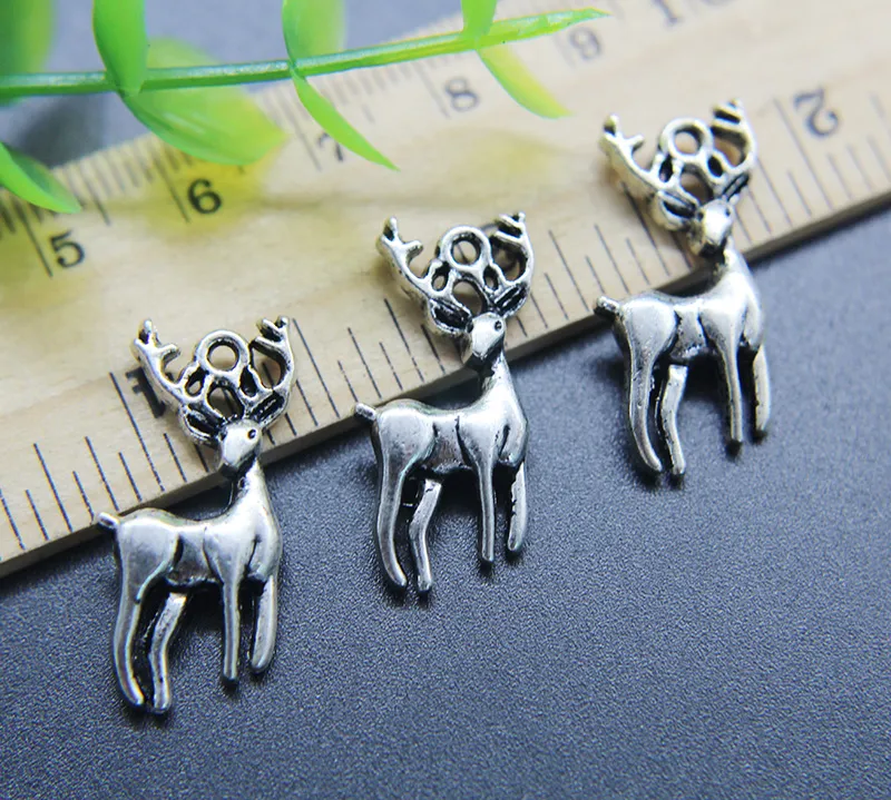 30 Deer Elk Alloy Animal Charms For DIY Jewelry Making Ancient Silver