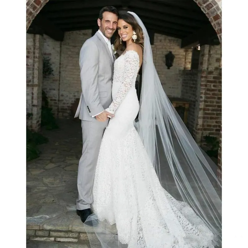 Stunning Full Lace Mermaid Wedding Dresses Slim Garden V-Neck Sheer Illusion Country Applique 2019 Bridal Gown Church Bride Dress Custom