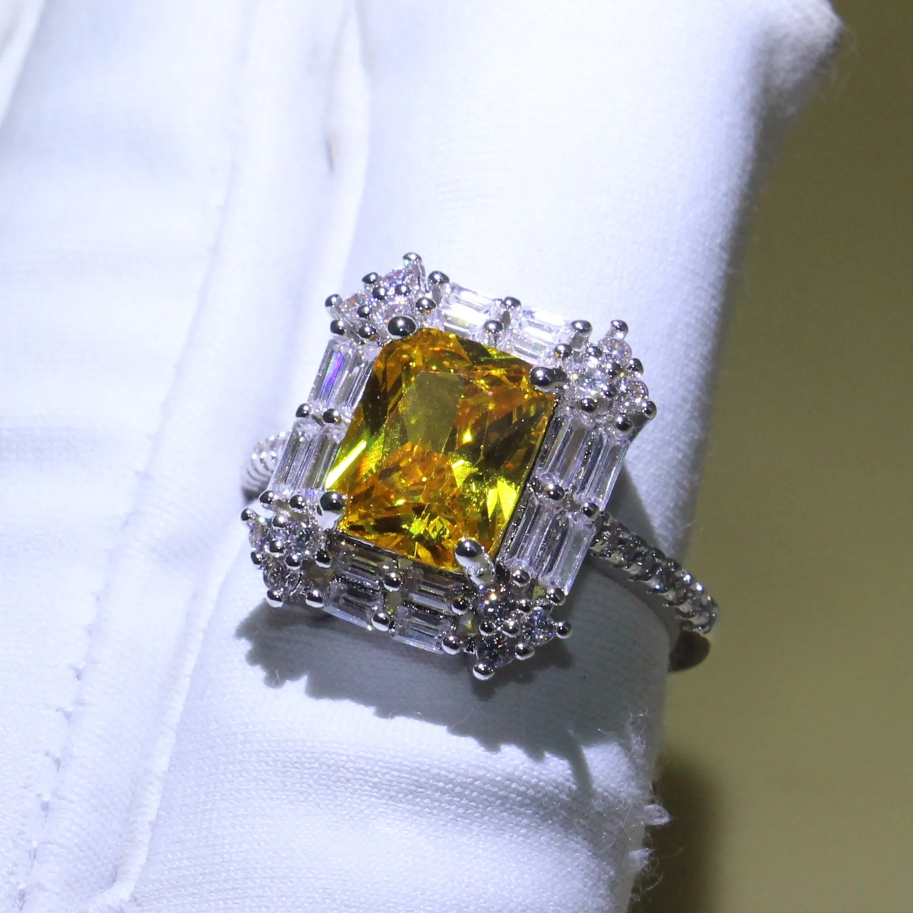 Victoria Wieck Stunning Handmade Luxury Jewelry 925 Sterling Silver T Princess Cut Gold Topaz CZ Diamond Women Wedding Band Ring F1287420