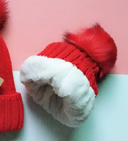 2018 Yeni Marka Lüks Beanies Zarif Kalınlaşma Örme Şapka Kap Kış Rahat Kap Kadın Pom-Pom Kafatası Caps Noel Hediyesi