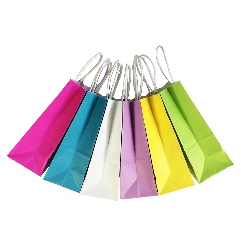 50st/pack Kraft Paper Gift Bag 21x15x8cm Solid Color Boutique Store Festival Present Wrap Påsar med handtag