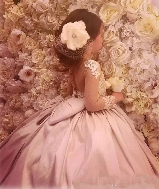 2020 Vintage Blumenmädchenkleider für Hochzeiten, Juwel-Ausschnitt, lange Ärmel, Spitzenapplikationen, Party, Geburtstag, Kinder, Kommunion, Mädchen-Festzug-Kleider