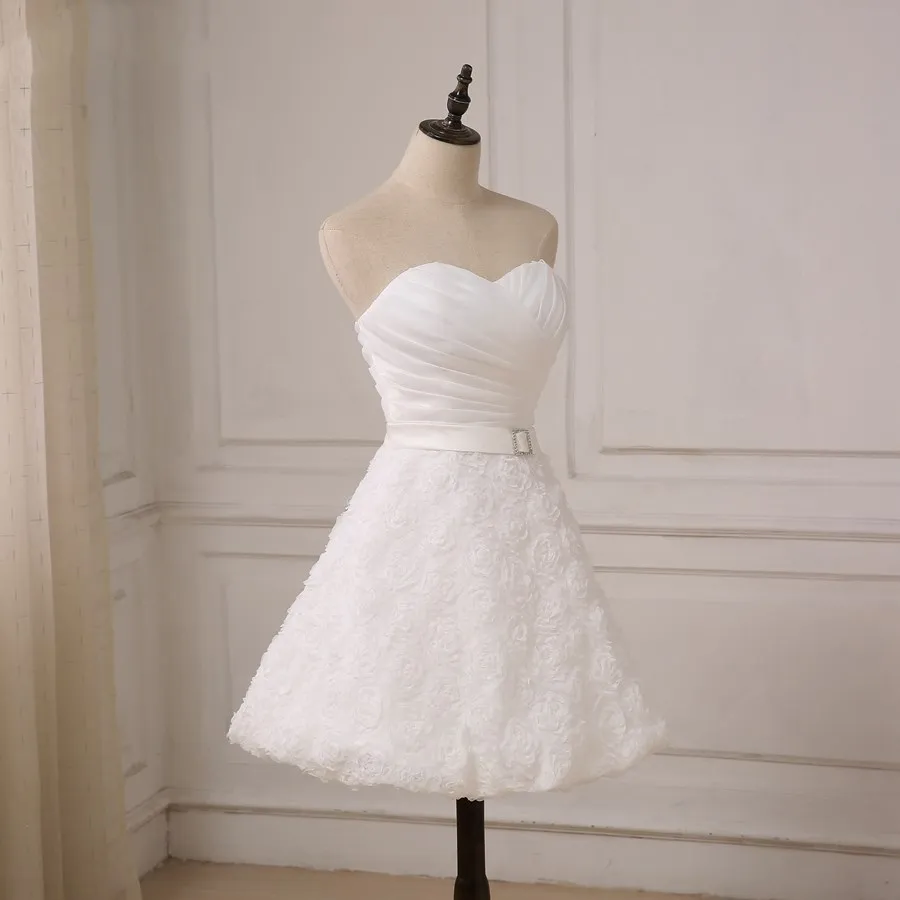 2018 Korta bröllopsklänningar Sweetheart knä längd A-Line Lace Little White Dress Vestido de Noiva Robe de Marie