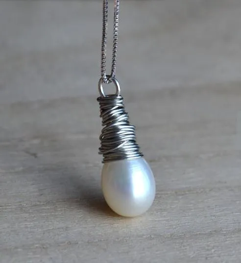 Bijoux de perles de charme, 9x12mm blanc couleur collier de perles d'eau douce, collier de pendentif de riz à la main, livraison gratuite