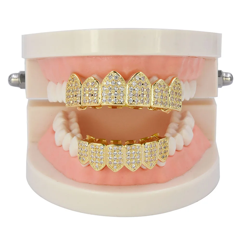 Hip Hop 18K Gold Plated Macro Pave CZ Icedout Grillz med extra gjutstänger inkluderade Whole3668534