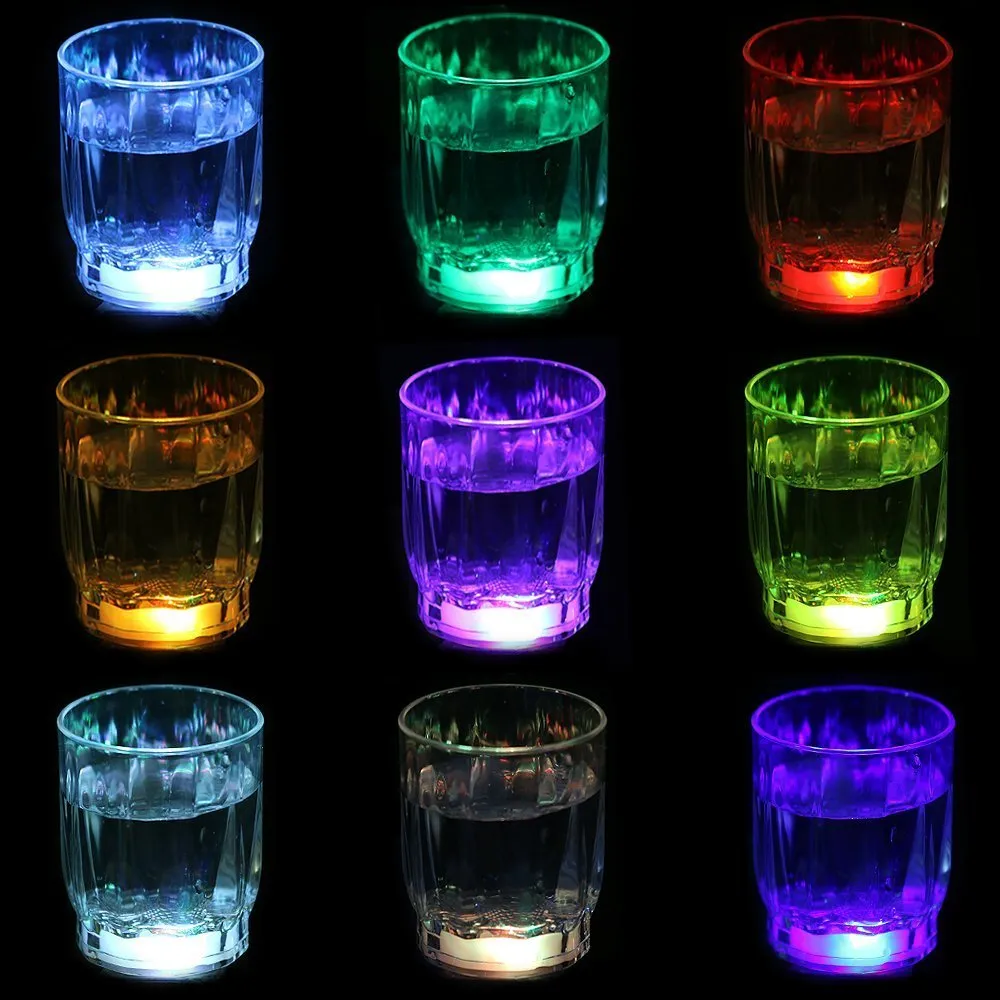 Ice Cube LED Lampeggiante Sommergibile Sensore di liquido multicolore Illuminazione a incandescenza bere vino Decorazione bar feste di matrimonio