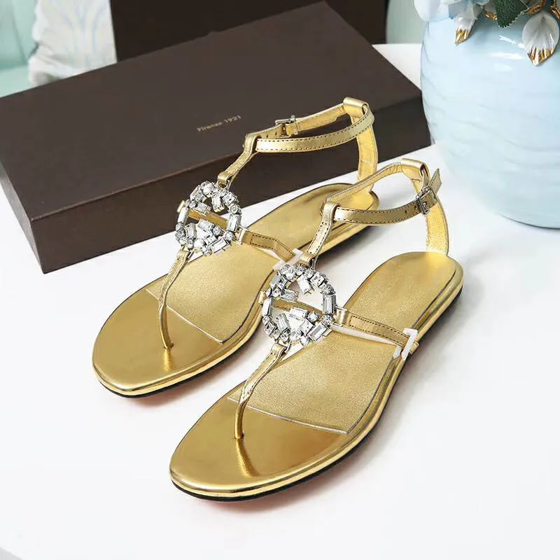 Yeni yaz metal zincir detayları el yapımı sandalet donanım zinciri altın toka moda deri
