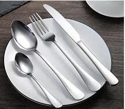 أطباق عالية الجودة السكاكين الذهب مجموعة الشاي ملعقة شوكة سكين ملعقة الفولاذ المقاوم للصدأ أواني الطعام مجموعة مجموعة أدوات المائدة أدوات المائدة