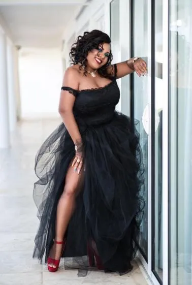 Sexy Black Plus Size Prom Dresses Side Split Tutu Tulle Off The Shoulder Party Dresses Women Formal Wear African Evening Gowns7473798