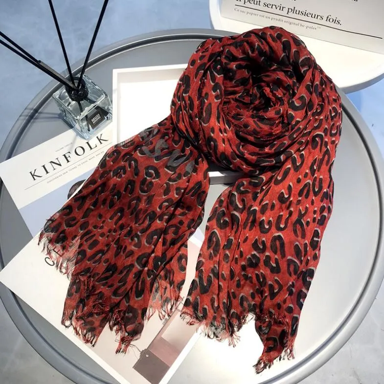leopard pattern wrinkle stole