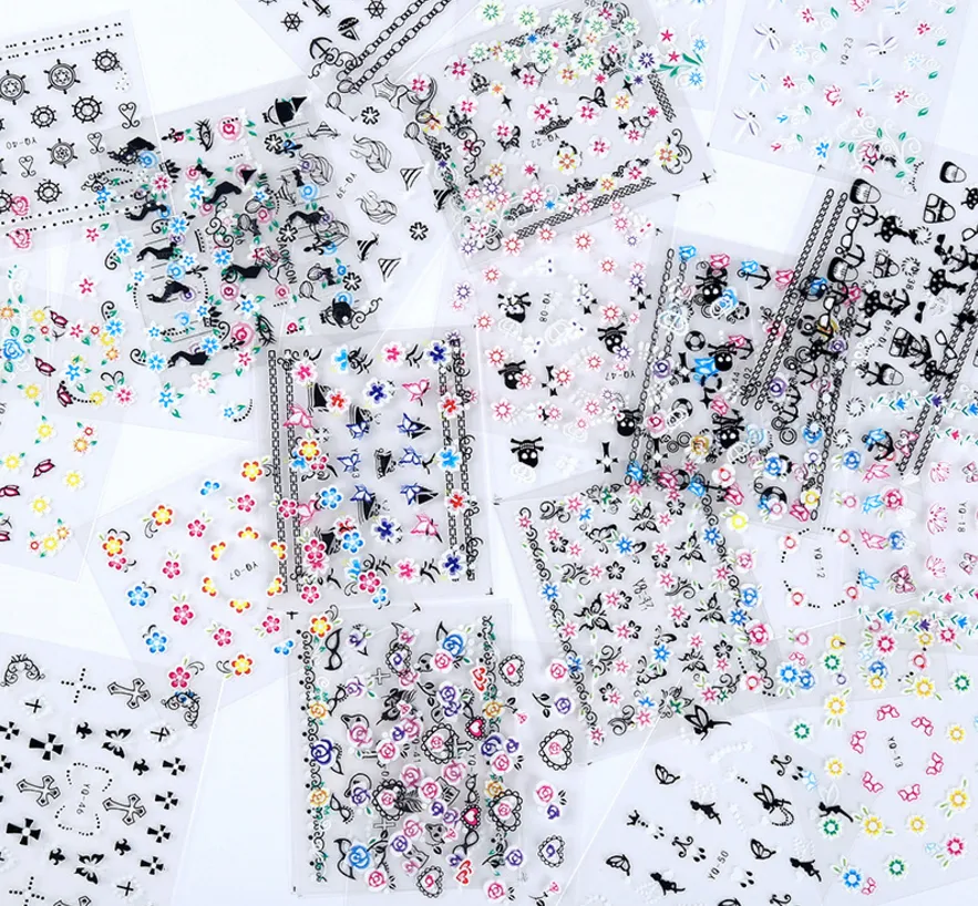 50 stks / set 3D Mix Kleur Floral Design Nail Art Stickers Decals Manicure Mooie mode-accessoires decoratie
