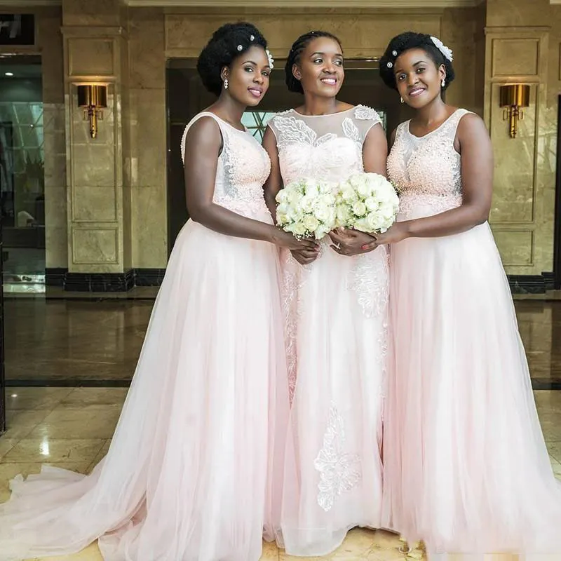 Blush Pink Bridesmaid Dresses South African Sheer Neck Ärmlös Maid of Honor Gowns Tulle Sweep Train Nigeria Bridesmaid Dress