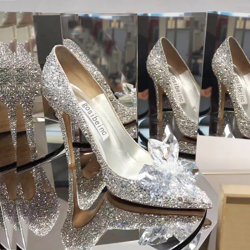 Sparkly Stiletto Heel Hochzeitsschuhe Mit Strasssteinen Und Perlen Spitze Zehenbrautpumpen Fur Frauen Von 51 62 DHgate