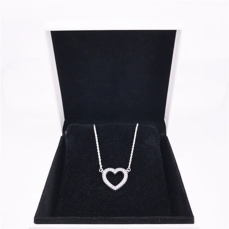 Authentic 925 Sterling Silver Loving Hearts Colar 590534CZ