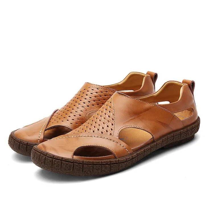 Sandales de créateur pour hommes, chaussures d'été décontractées en cuir véritable, mocassins respirants à la mode, chaussures de conduite souples, chaussures de plage pour hommes