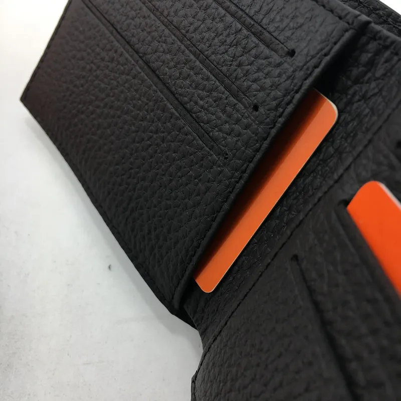 Äkta läder kreditkortshållare Wallet Classic Luxury Designer ID -kortfodral för resor 2018 Ny modepengar väska 5 C155D
