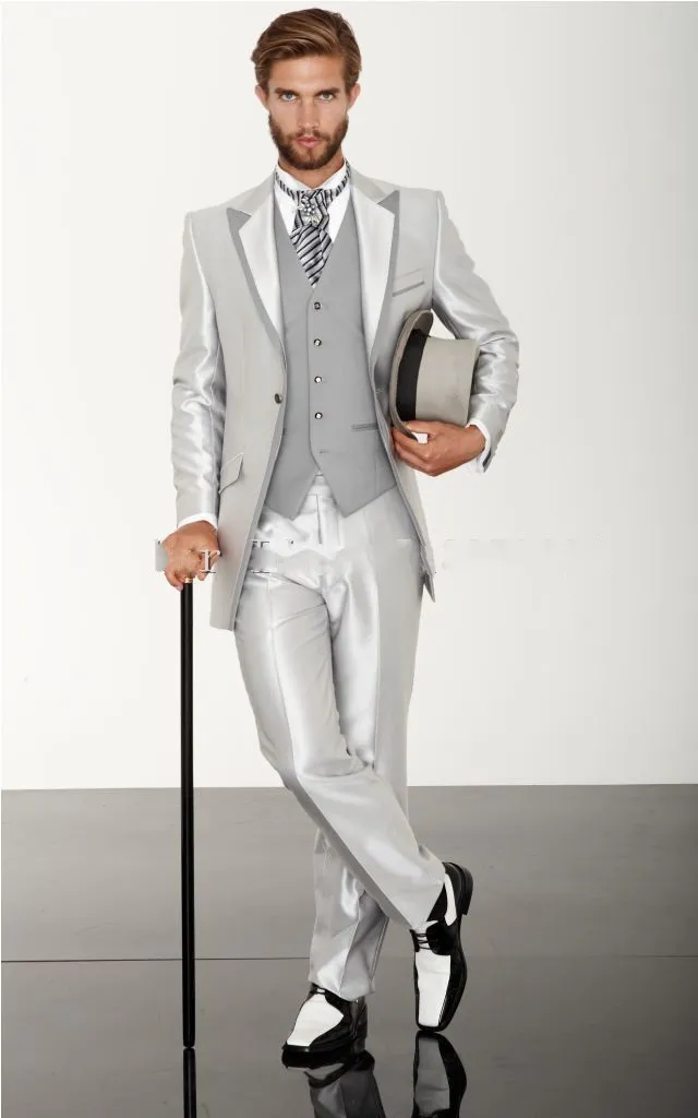 Fashion Men Wedding Tuxedos Shiny Silver White 3 Piece Suit Groom Tuxedos High Quality Men Formal Dinner Prom Suit (Jacket+Pants+Vest)1273