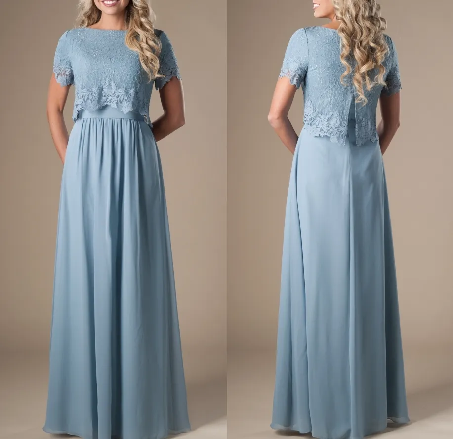 Cornflower Blue Długie Skromne Druhna Suknie Z Krótkim Rękawami Koronki Top A-Line Formalne Boho Rustic Religial Wedding Party Dress