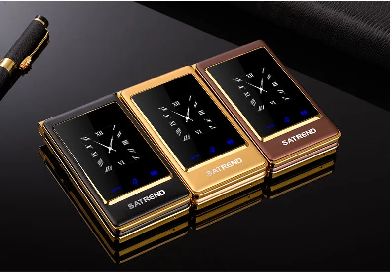 Luxury Flip 3.0 pollici Doppio touch screen Telefoni cellulari Dual SIM Card MP3 FM Cellulari oro Grandi lettere della tastiera Altoparlante cellulare mobile