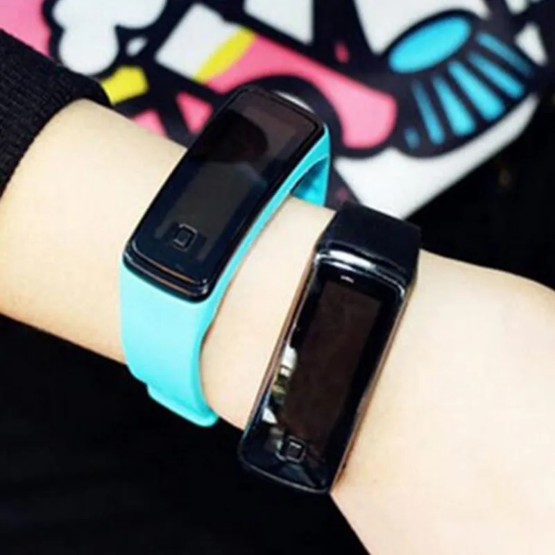 2018 hot sal groothandel nieuwe mode sport led horloges snoep jelly mannen vrouwen siliconen rubber touchscreen digitale horloges armband polshorloge