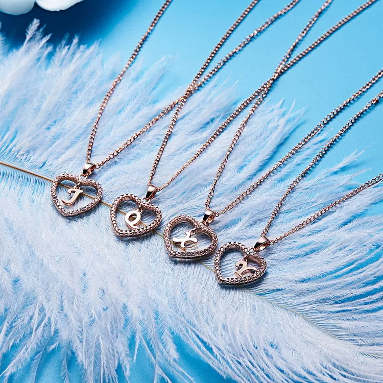 Ciondolo Di Lusso Con 26 Lettere Collane Iniziali Con Strass Di Cristallo Bling Amore A Forma Di Cuore Alfabeto Con Fascino Catena A Maglie Gioielli Di Moda Da Donna Da 1,12 € | DHgate
