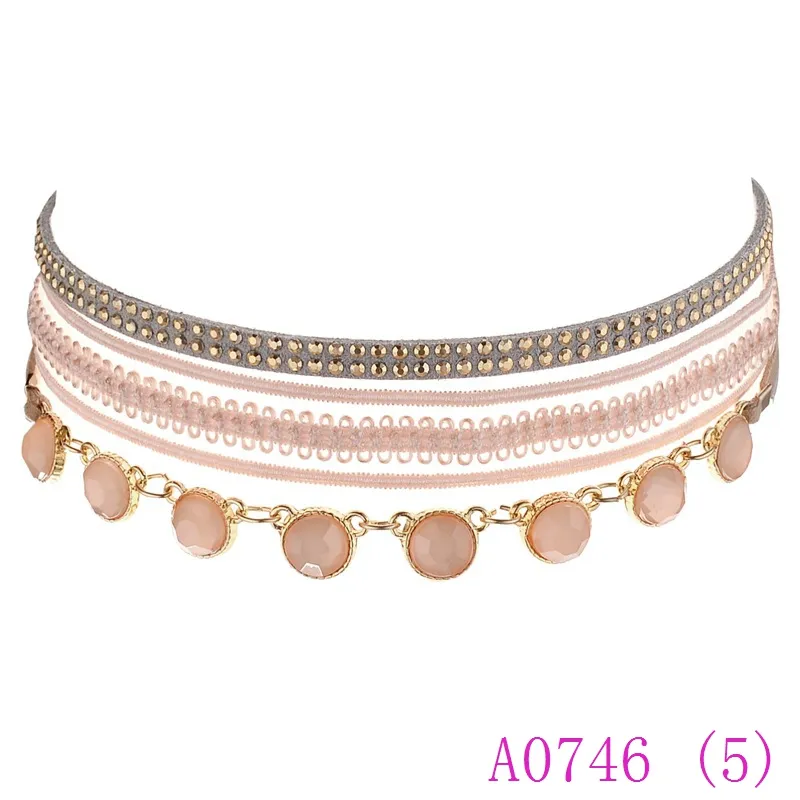 3 Stück trendige Halsketten mehrschichtige Halsband-Halskette Kristall elegante Schlüsselbein-Spitze Schlüsselbein-Charm-Kette Damen-Accessoires A0746