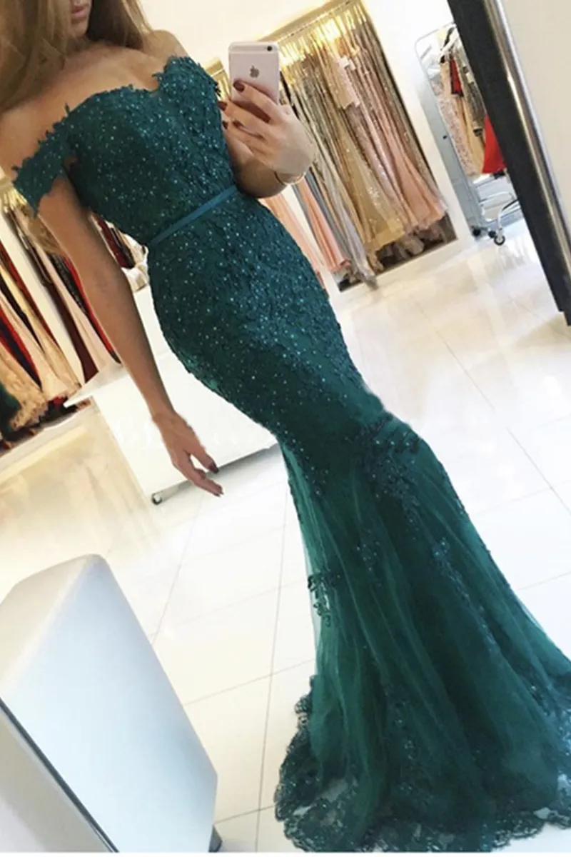 Ny designer Dark Green Off the Shoulder Sweetheart Evening Gowns Appliced ​​Pärled Short Sleeve Lace Prom Dresse HY130