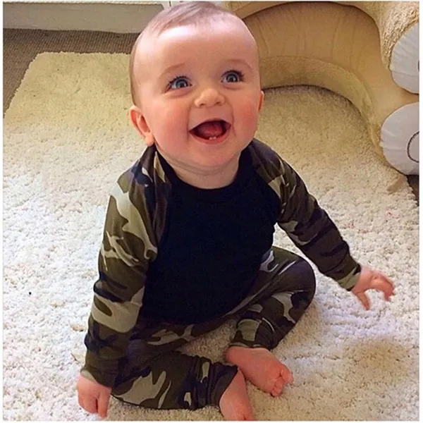 赤ちゃん男の子陸軍衣料品セットファシオン幼児服セット幼児長袖Tシャツと迷彩パンツスーツ