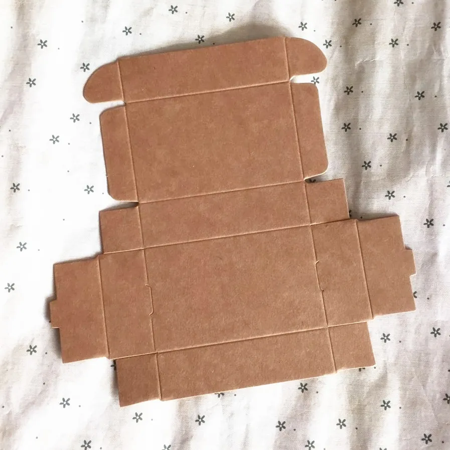 100 шт. Cheap Kraft Подарочная упаковочная картонная бумажная коробка, небольшое натуральное мыло ручной работы Kraft Craft Craft, крафт коробка бумаги