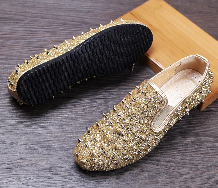 Sparkly Gold Sequined Casual Party Formella Skor För Män Studded Rivets Mens Bröllop Skor Loafer 3 Färger