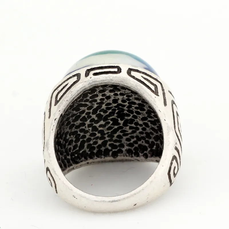 Högkvalitativ Vintage Mood Perfekt Antik Silver Pläterad Solitaire Stone Ring Färgbyte MJ-RS044