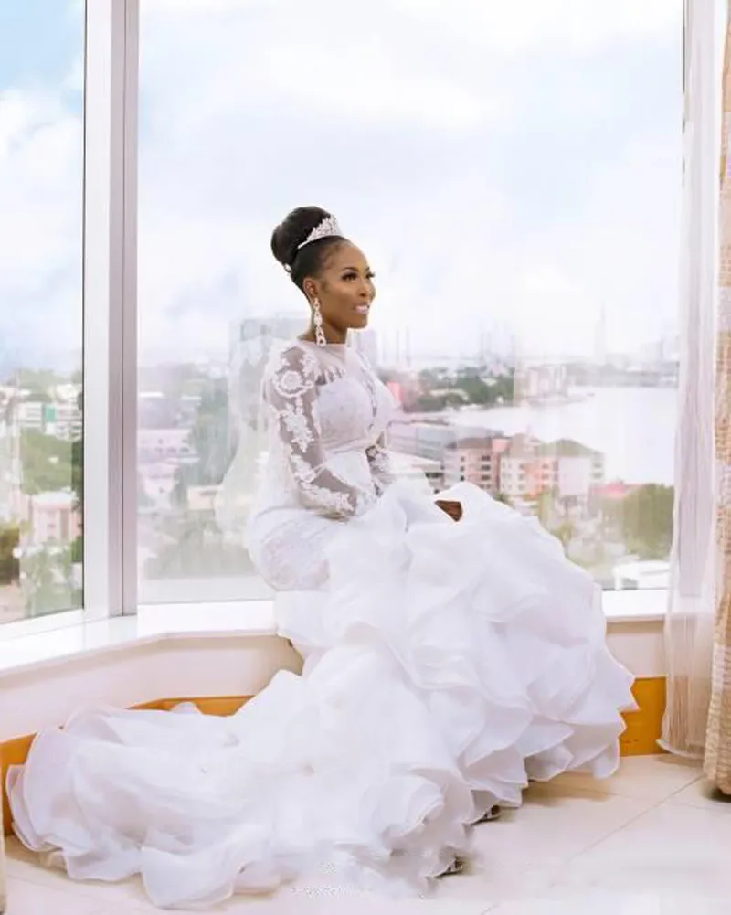 Vestidos de casamento da sereia de renda árabe Vestidos de noiva nigeriano 2018 mangas compridas camadas cambial trem vestidos nupciais frisados ​​organza vestido de novia