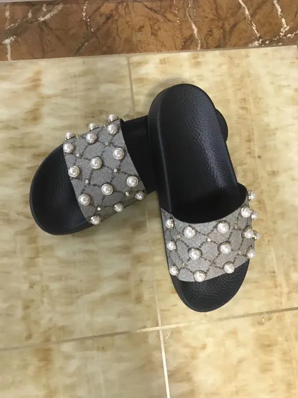 2018 fashion slippers, female box style luxury designer, pearl Women Beach slippers at the lowest price, the best quality size 35-42